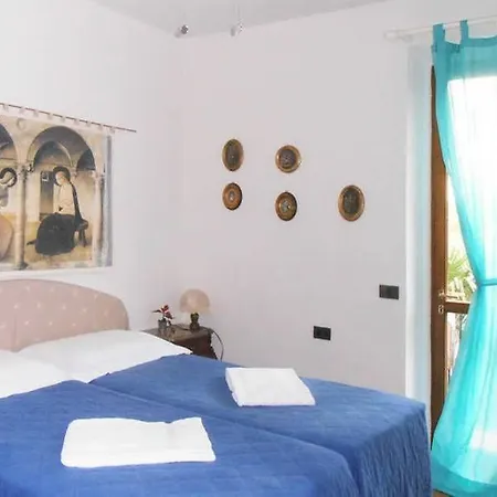 Otel Garden 3*
