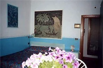 Garden Hotel 3*
